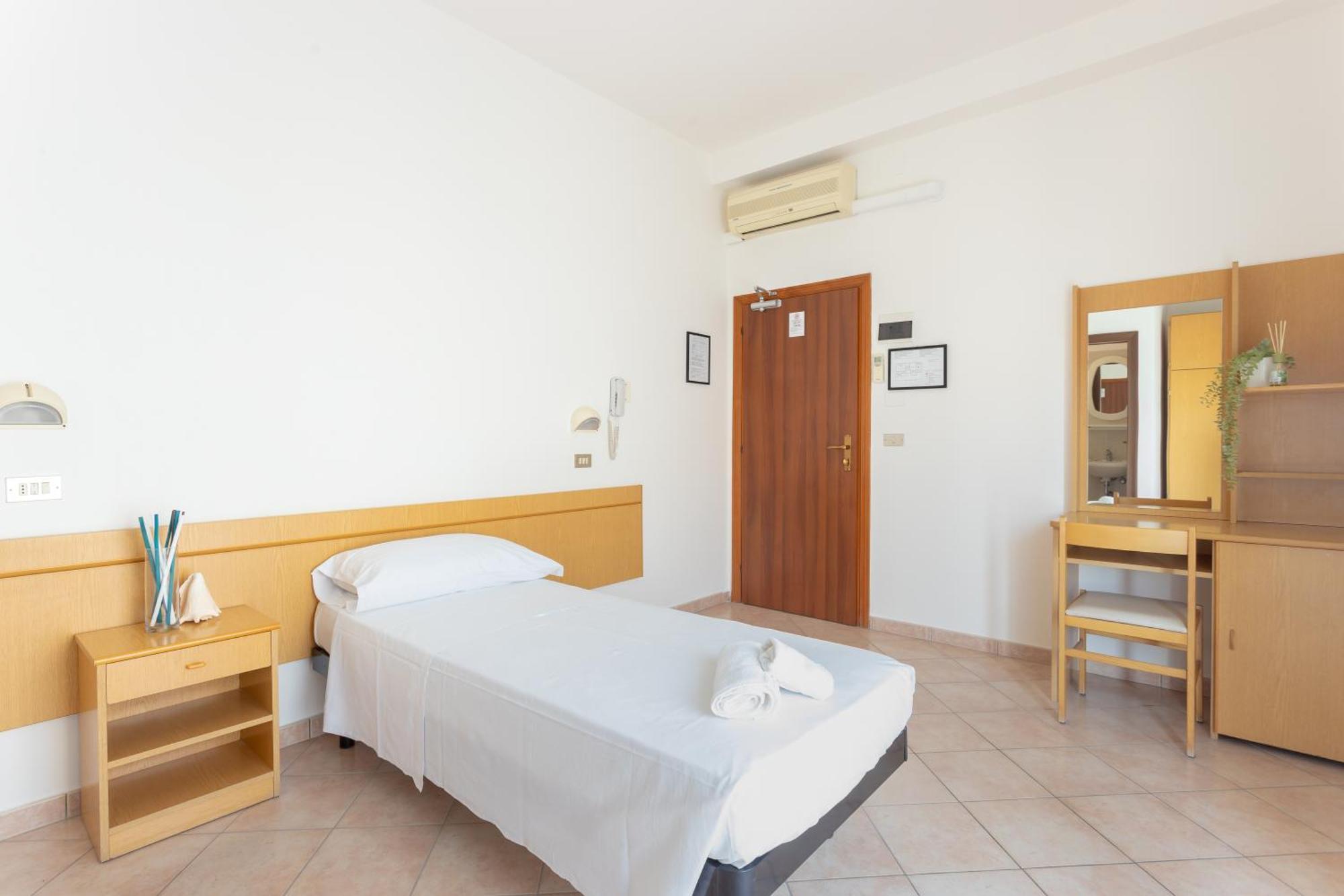 Hotel Katina Rimini Ngoại thất bức ảnh